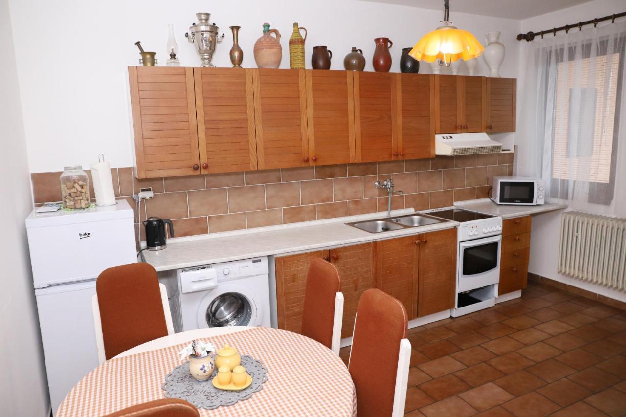 Ubytovanie Viktoria Dunajská Streda Exteriör bild